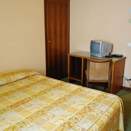 Tre Torri Готель 3*