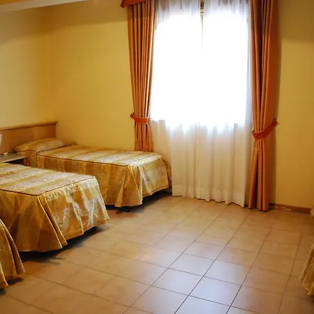Tre Torri 3* Вілладджо-Мозе